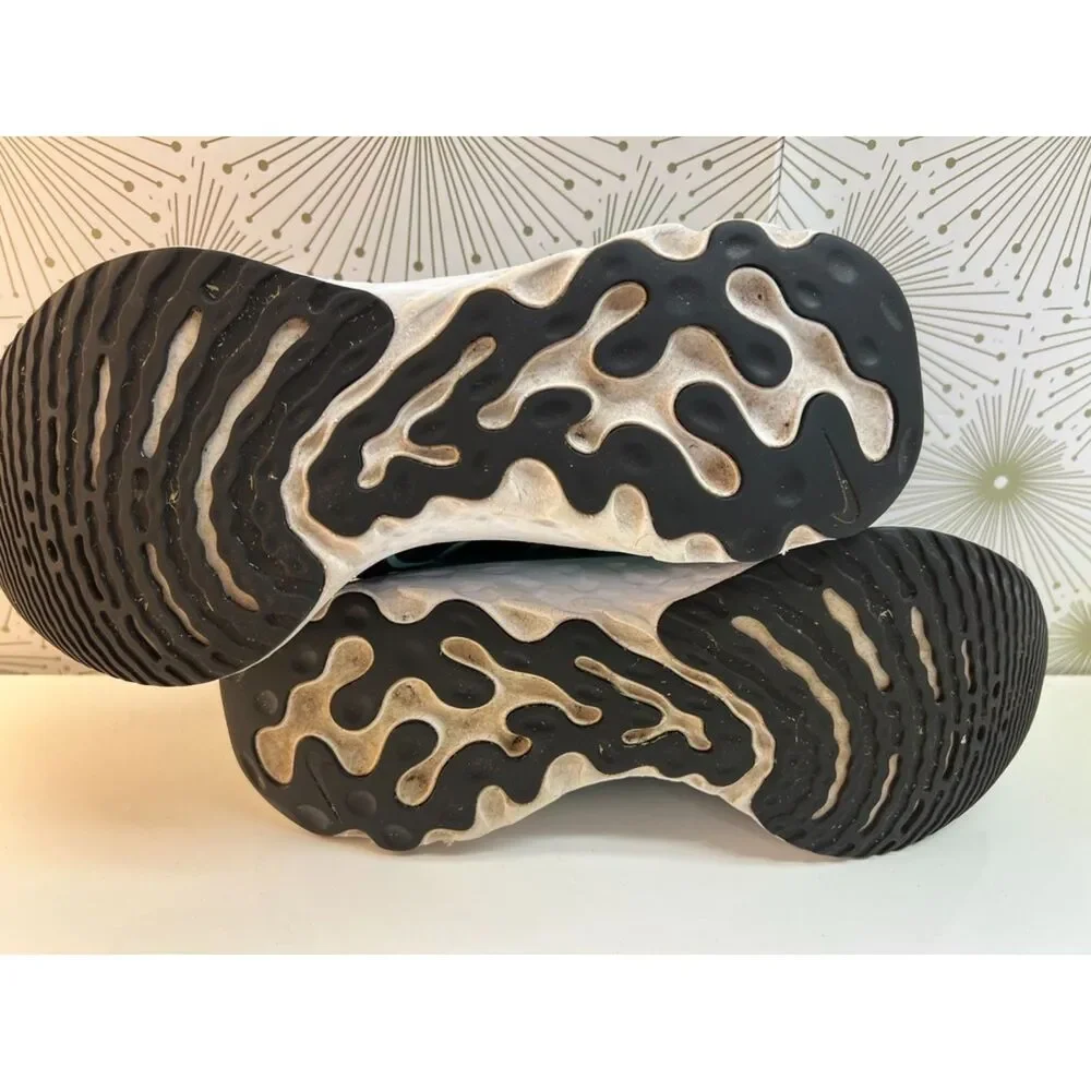 Nike React Infinity Flyknit running shoes for women. Size 7.